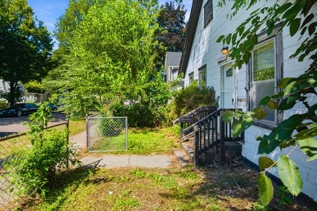 99 Lawson Avenue W, Saint Paul, MN 55117