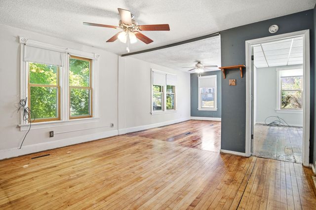 99 Lawson Avenue W, Saint Paul, MN 55117