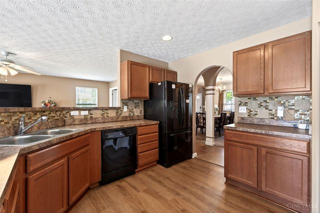 4500 Park Place, St Bernard, OH 45217