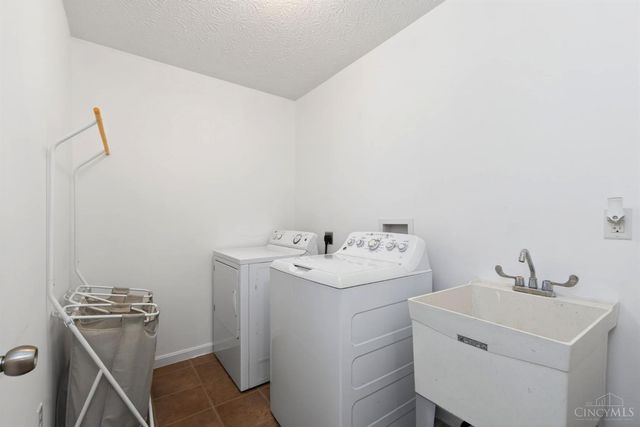 4500 Park Place, St Bernard, OH 45217