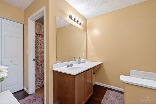 4500 Park Place, St Bernard, OH 45217