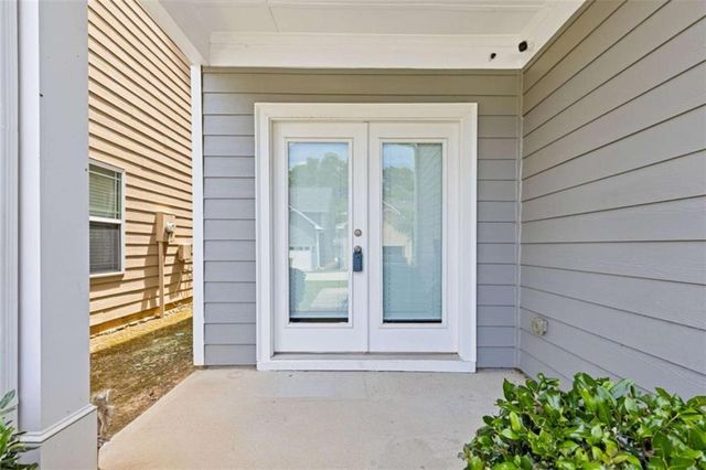 126 Wellbrook Court, Conyers, GA 30012