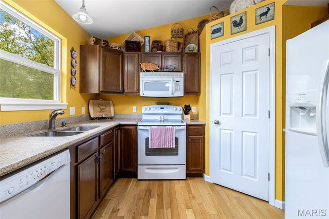 8007 Engleford Road, Dittmer, MO 63023