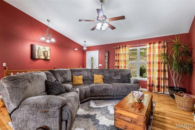 8007 Engleford Road, Dittmer, MO 63023