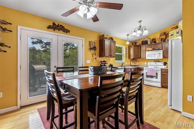8007 Engleford Road, Dittmer, MO 63023