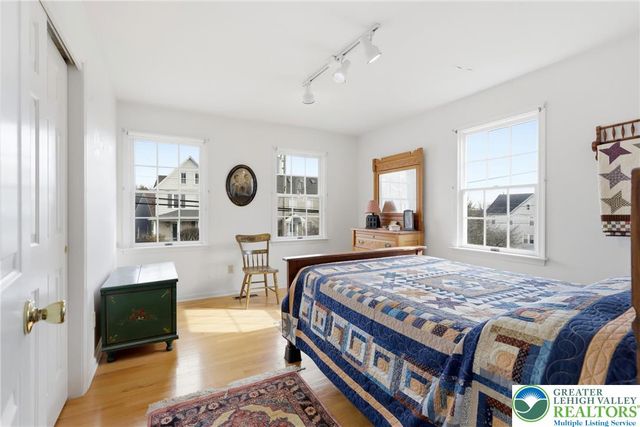 59 West High Street, Nazareth Boro, PA 18064