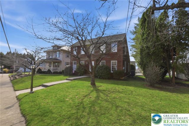 59 West High Street, Nazareth Boro, PA 18064