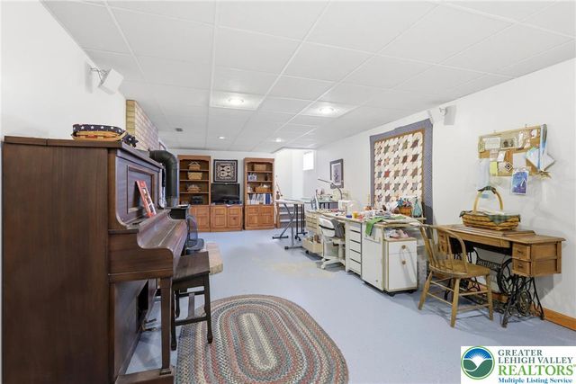 59 West High Street, Nazareth Boro, PA 18064