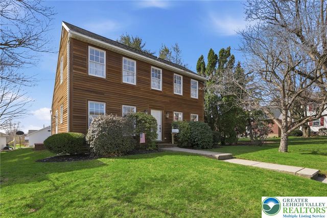 59 West High Street, Nazareth Boro, PA 18064