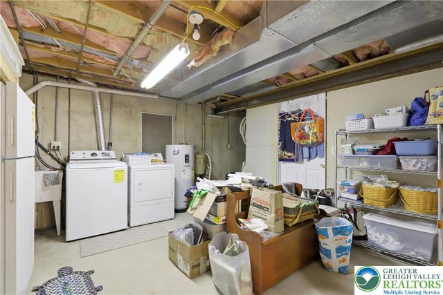 59 West High Street, Nazareth Boro, PA 18064