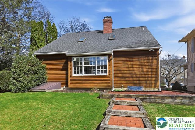 59 West High Street, Nazareth Boro, PA 18064