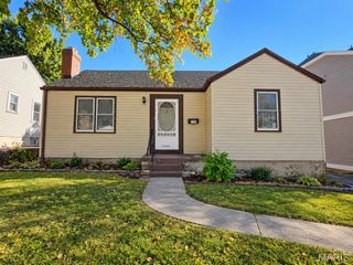 1156 Hilltop Drive, Olivette, MO 63132