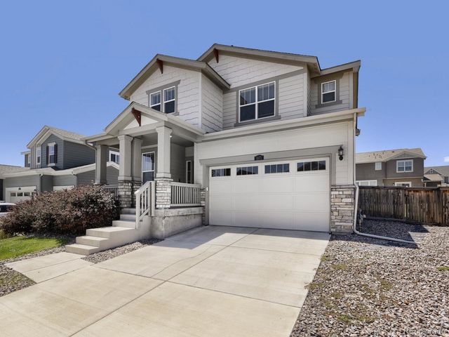 1071 Black Saddle St, Elizabeth, CO 80107