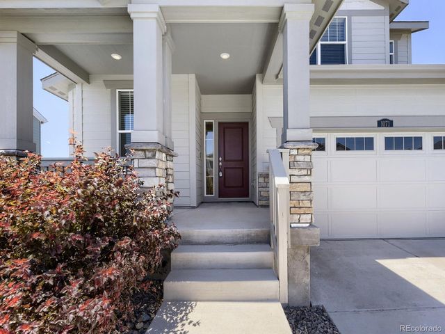 1071 Black Saddle St, Elizabeth, CO 80107