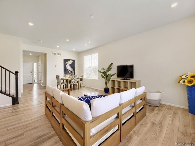 1071 Black Saddle St, Elizabeth, CO 80107