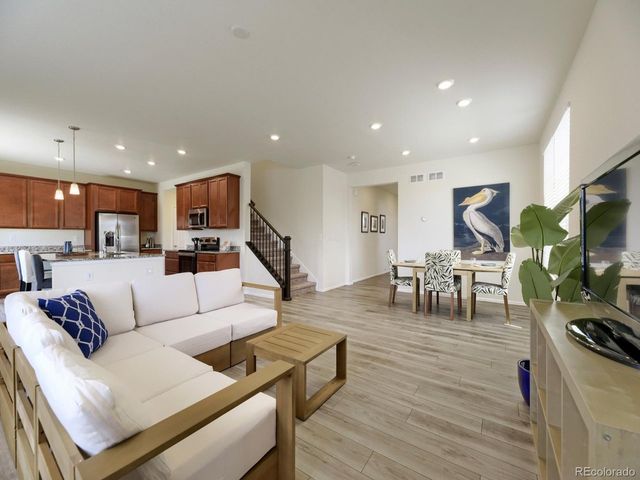 1071 Black Saddle St, Elizabeth, CO 80107