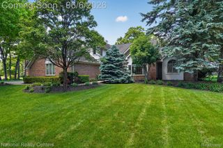 9326 Park Lane, Commerce Charter Township, MI 48382