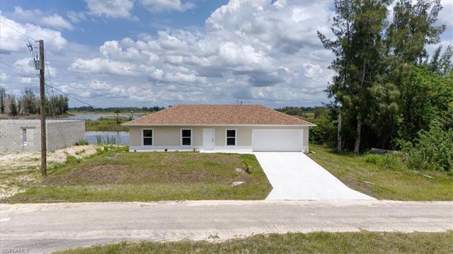 1816 Long Beach DR, Lehigh Acres, FL 33972