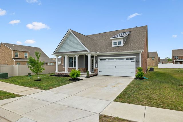 308 Grassy Glen Dr, Gallatin, TN 37066