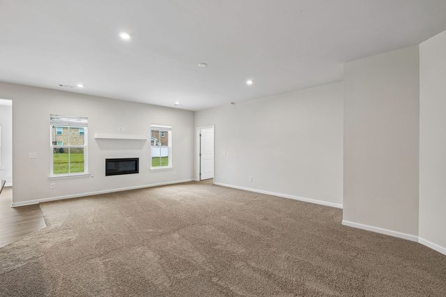 308 Grassy Glen Dr, Gallatin, TN 37066