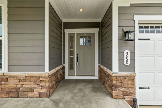 308 Grassy Glen Dr, Gallatin, TN 37066