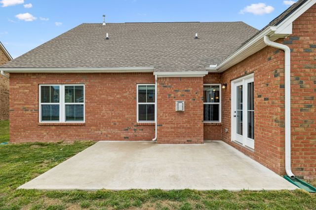 308 Grassy Glen Dr, Gallatin, TN 37066