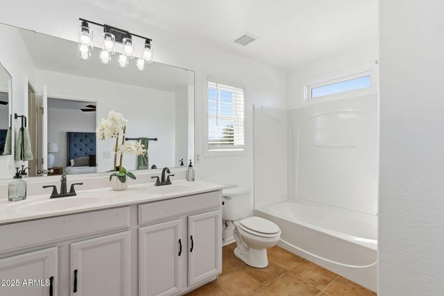 17262 W TARA Lane, Surprise, AZ 85388