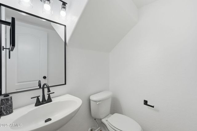 17262 W TARA Lane, Surprise, AZ 85388