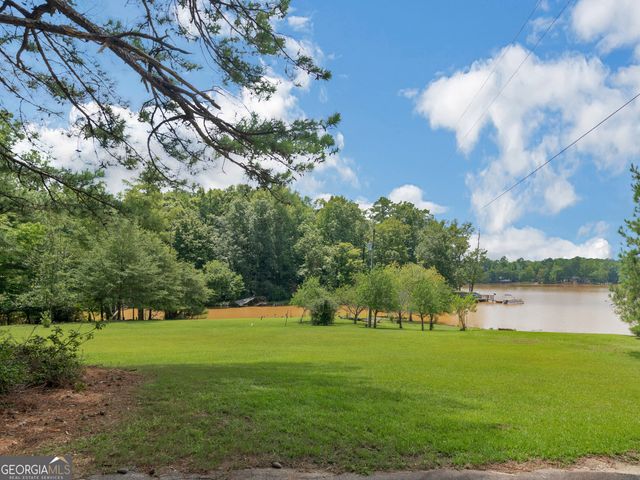 800 Rocky Point Road, Covington, GA 30014