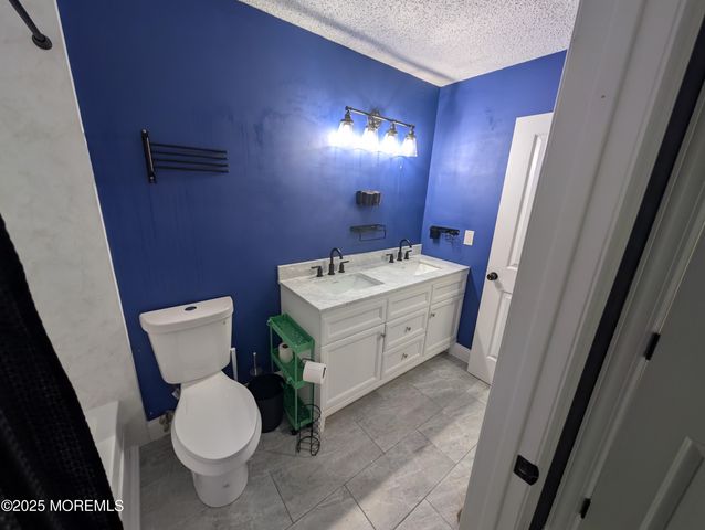 101 Begonia Court, Jackson, NJ 08527