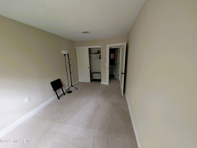 101 Begonia Court, Jackson, NJ 08527