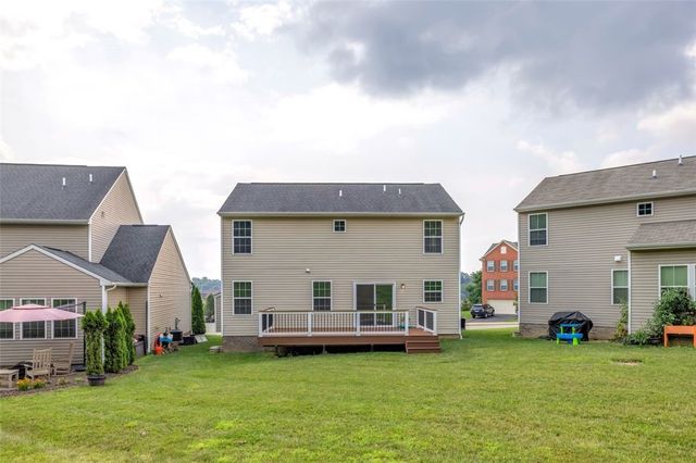 1113 Towervue Dr, Baldwin Boro, PA 15227