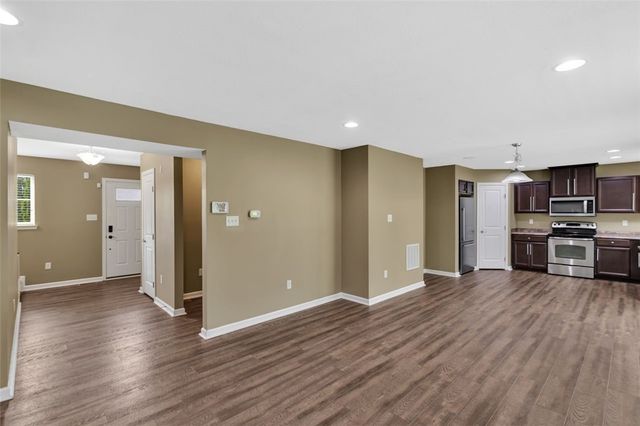 1113 Towervue Dr, Baldwin Boro, PA 15227