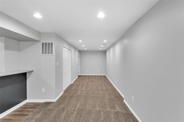 1113 Towervue Dr, Baldwin Boro, PA 15227