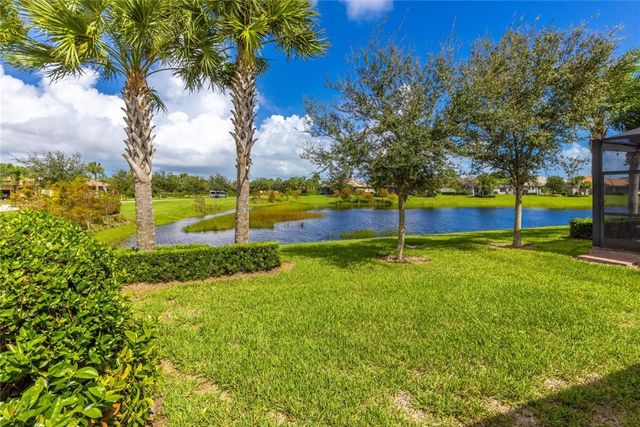 4313 Beauty Leaf Circle, Vero Beach, FL 32967