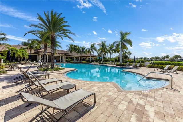 4313 Beauty Leaf Circle, Vero Beach, FL 32967