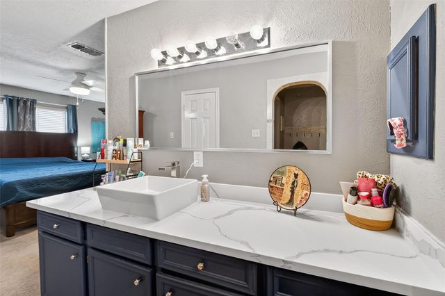 53 Wellington Park, Baytown, TX 77520