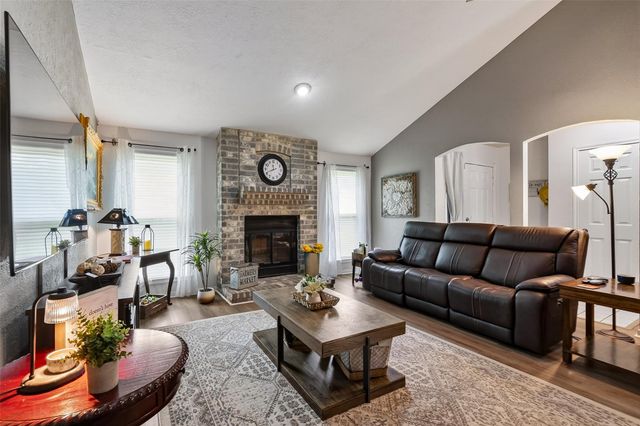 53 Wellington Park, Baytown, TX 77520