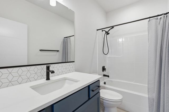 20941 E Thompson Ave, Liberty Lake, WA 99019