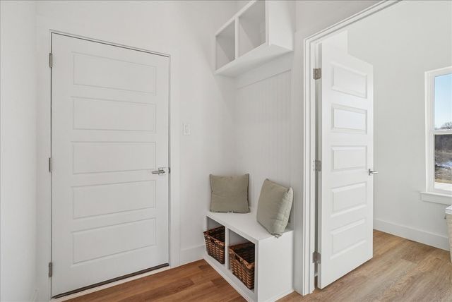 340 Slimp Bluff, Azle, TX 76020