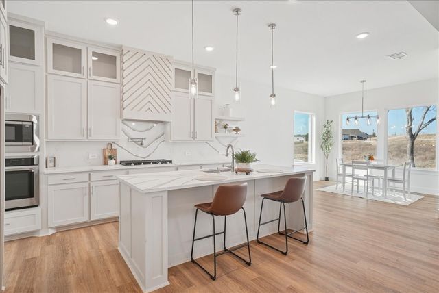 340 Slimp Bluff, Azle, TX 76020