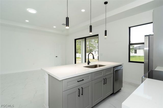 2907 Colin AVE S, Lehigh Acres, FL 33976