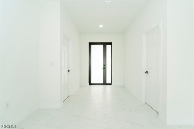 2907 Colin AVE S, Lehigh Acres, FL 33976