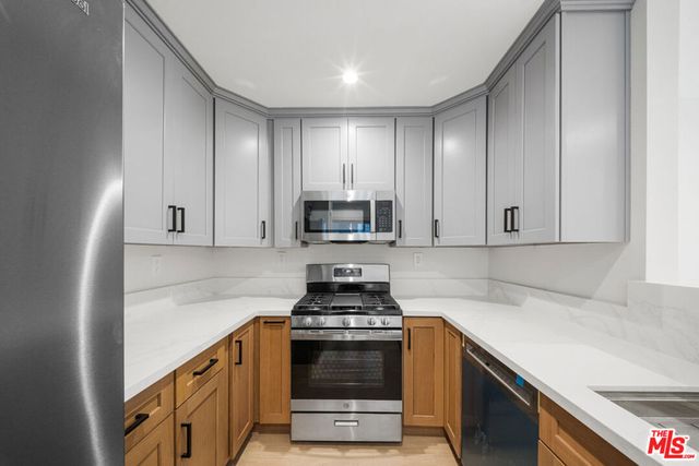 323 N Avenue 52, Los Angeles, CA 90042