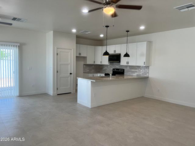 10480 W MONACO Boulevard, Arizona City, AZ 85123