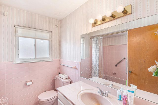 22717 Millenbach Street, Saint Clair Shores, MI 48081