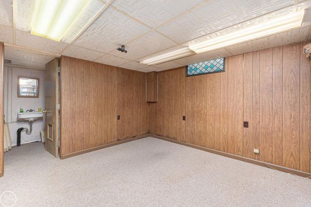 22717 Millenbach Street, Saint Clair Shores, MI 48081