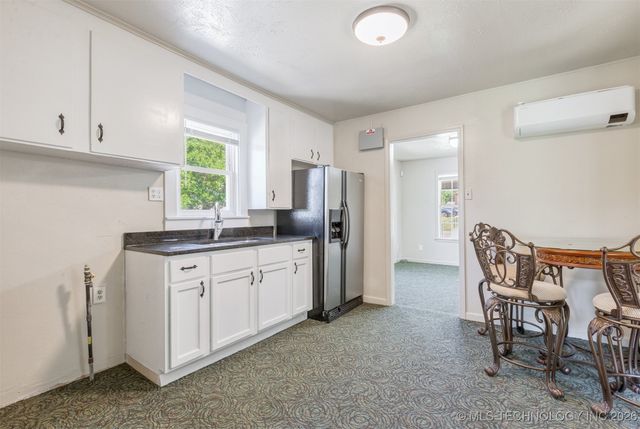 210 E Redwood Street, Coweta, OK 74429