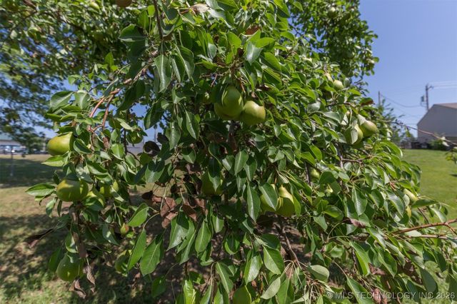 210 E Redwood Street, Coweta, OK 74429