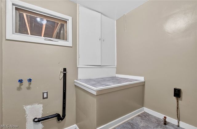 3321 Meadowwood Street NW, Massillon, OH 44646